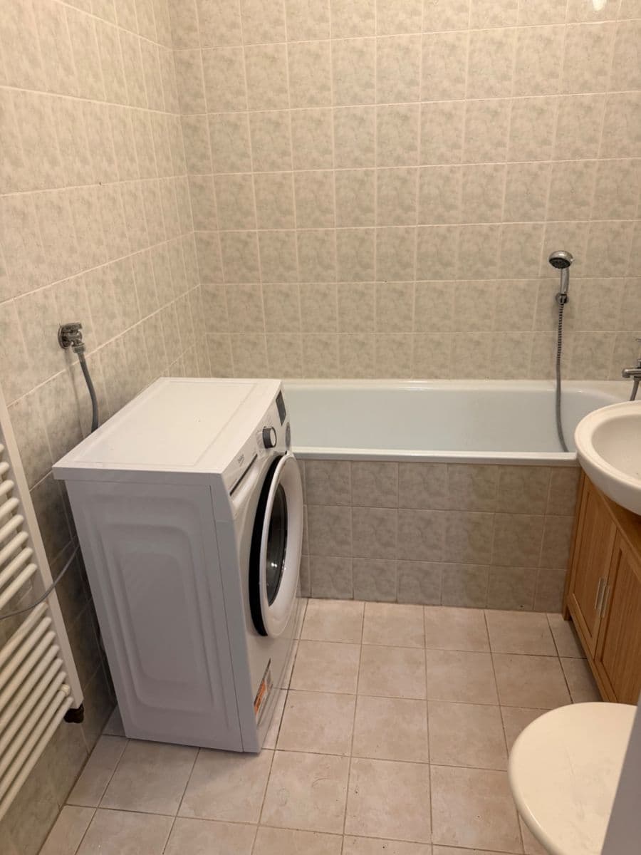 Pronájem bytu 1+kk 31 m², Adamcova, Brno, Jihomoravský kraj Pronájem bytu 1+kk 31 m², Adamcova, Brno, Jihomoravský kraj