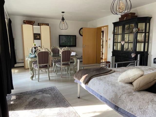 Prodej domu 320 m², pozemek 853 m², Anton Gabelestrasse 13, Meßkirch, Bádensko-Württembersko Prodej domu 320 m², pozemek 853 m², Anton Gabelestrasse 13, Meßkirch, Bádensko-Württembersko