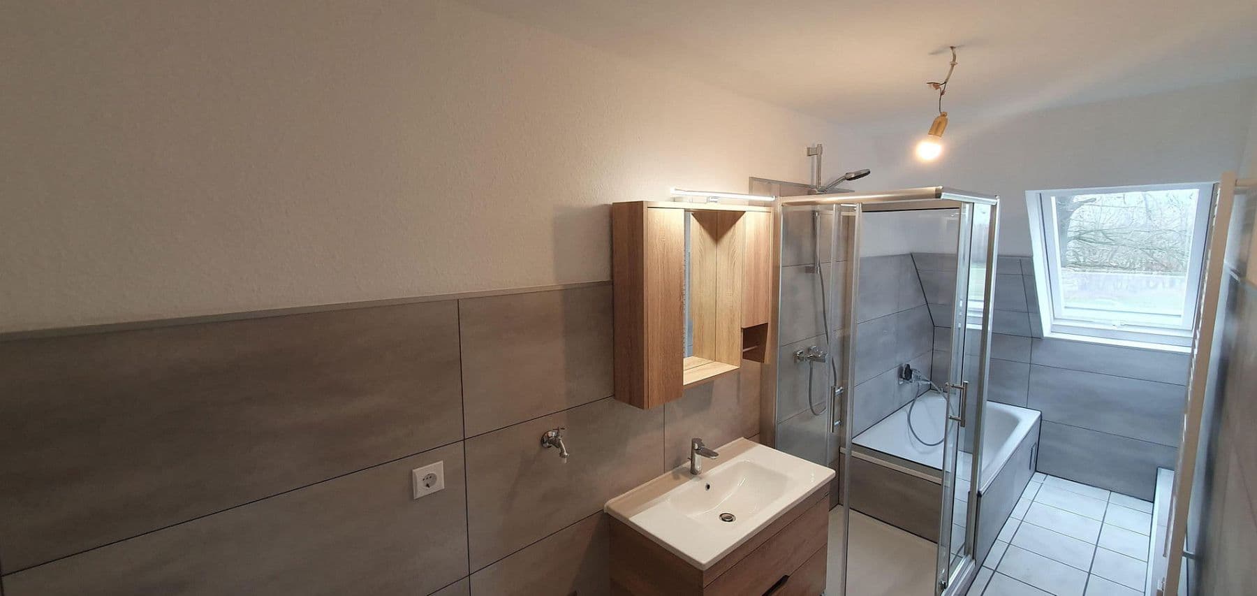 Pronájem bytu 5+1 120 m², Hitzhusen, Šlesvicko-Holštýnsko Pronájem bytu 5+1 120 m², Hitzhusen, Šlesvicko-Holštýnsko