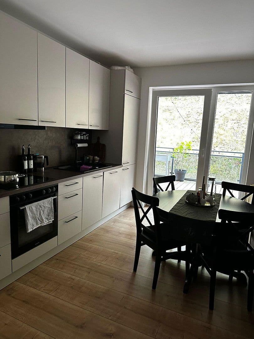 Pronájem bytu 2+1 74 m², Kaiserstr. 165, Gummersbach, Severní Porýní-Vestfálsko Pronájem bytu 2+1 74 m², Kaiserstr. 165, Gummersbach, Severní Porýní-Vestfálsko