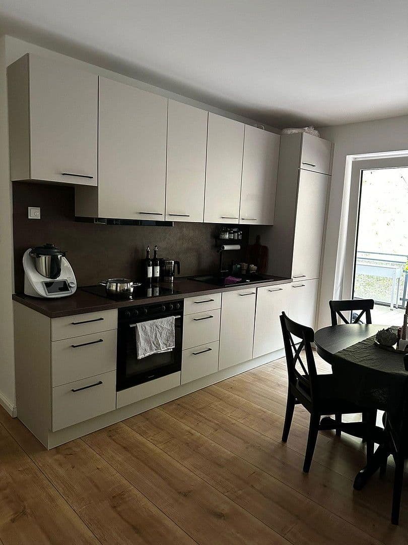 Pronájem bytu 2+1 74 m², Kaiserstr. 165, Gummersbach, Severní Porýní-Vestfálsko Pronájem bytu 2+1 74 m², Kaiserstr. 165, Gummersbach, Severní Porýní-Vestfálsko