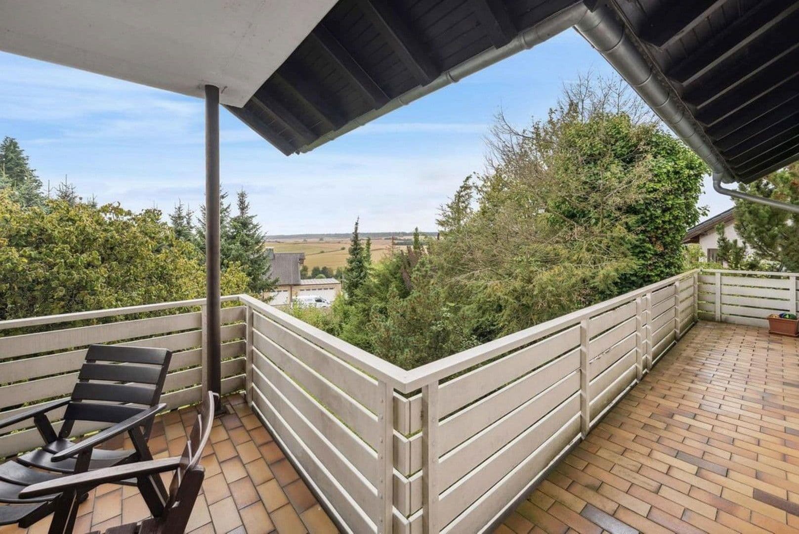 Prodej domu 225 m², pozemek 980 m², Ronneburg, Hessen Prodej domu 225 m², pozemek 980 m², Ronneburg, Hessen