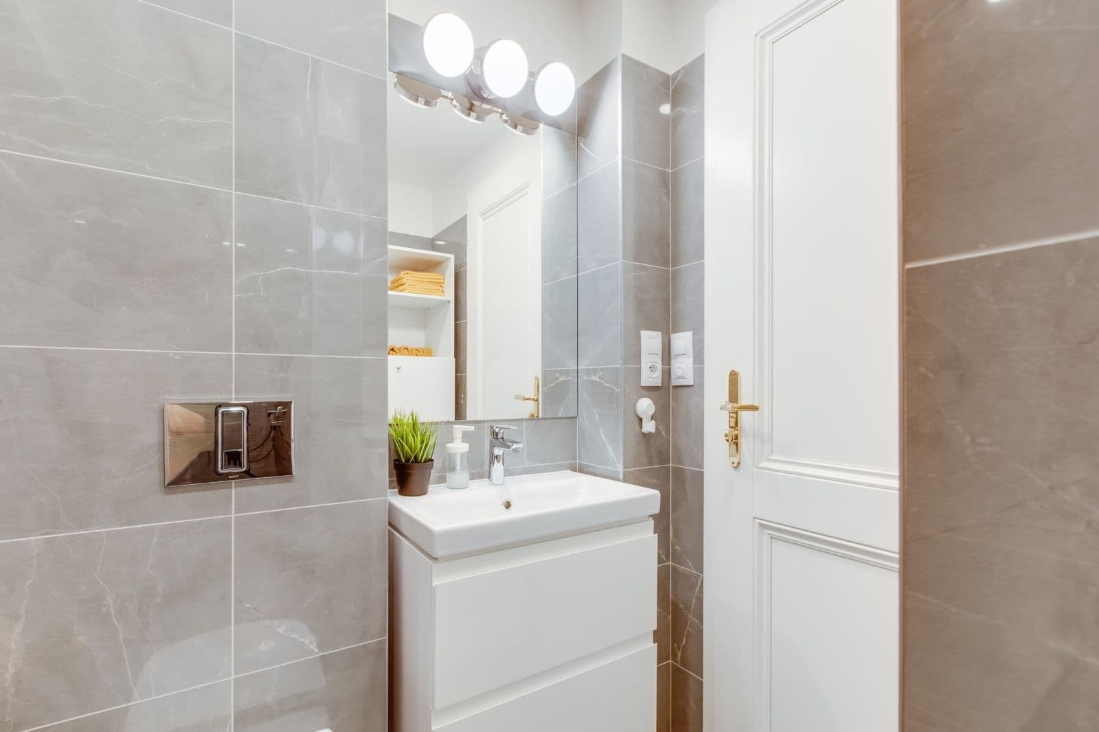 Pronájem bytu 1+kk 25 m², Lublaňská, Praha, Praha Pronájem bytu 1+kk 25 m², Lublaňská, Praha, Praha