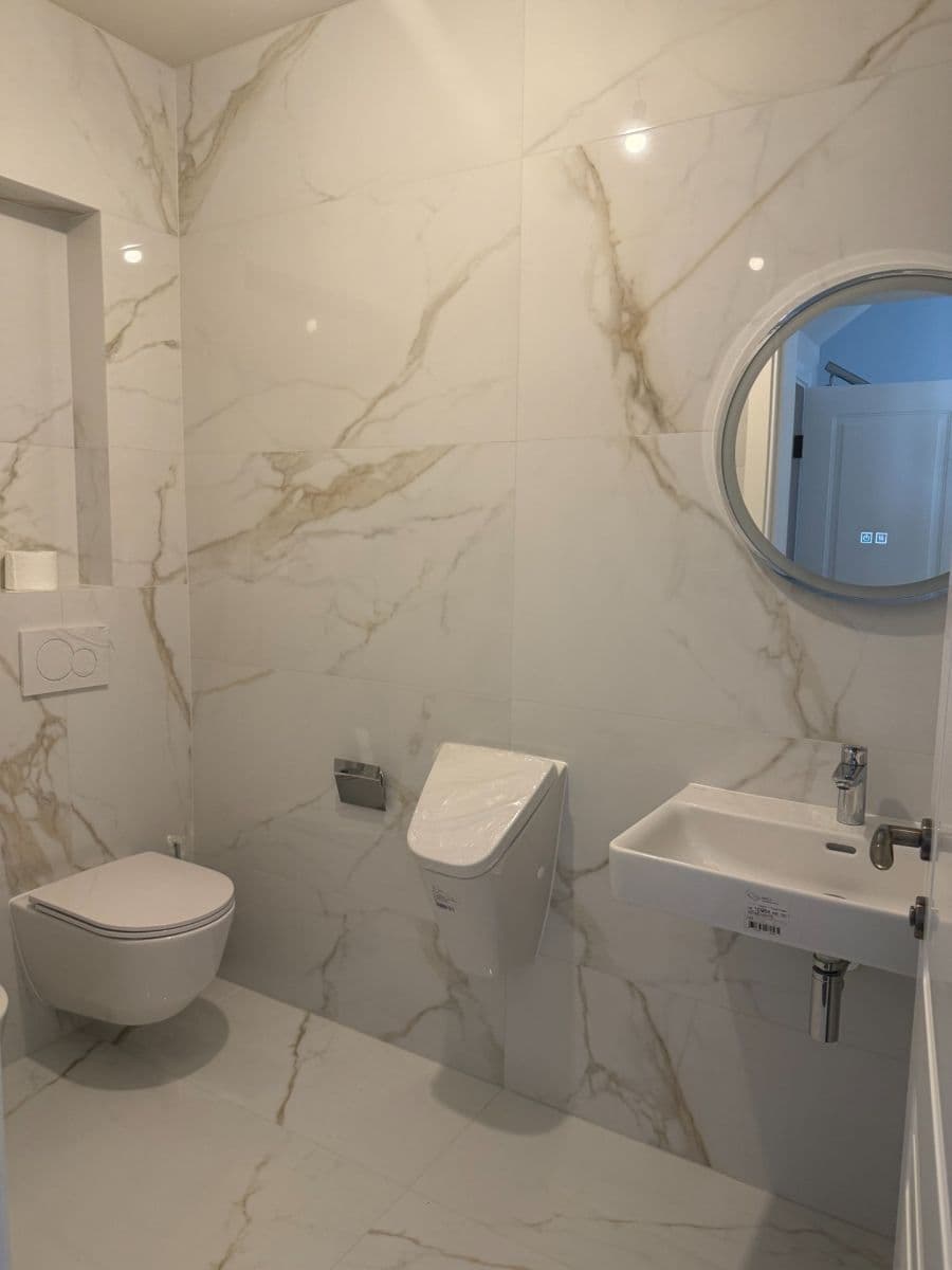 Pronájem domu 184 m², pozemek 291 m², Pod Novou školou, Praha, Praha Pronájem domu 184 m², pozemek 291 m², Pod Novou školou, Praha, Praha