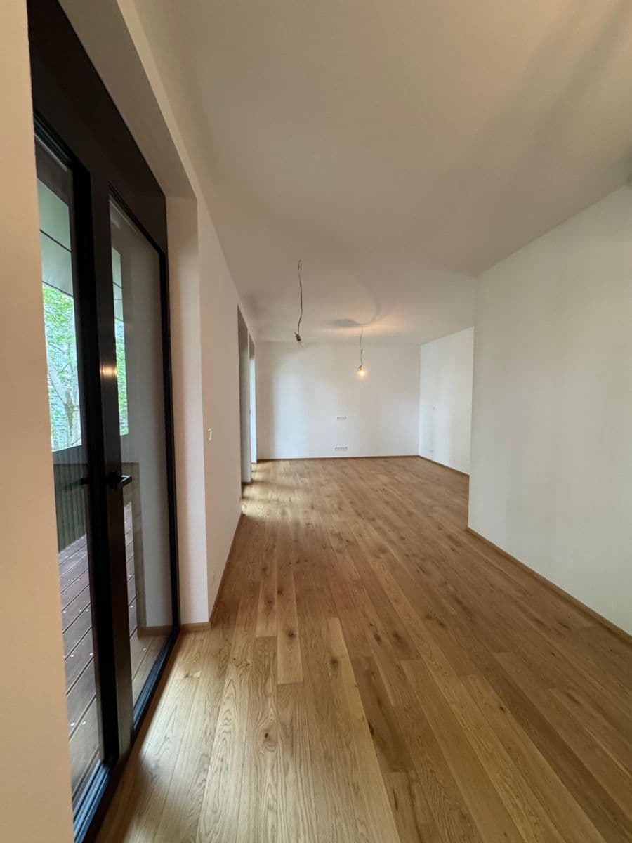 Pronájem bytu 3+kk 83 m², Mnatova, Praha, Praha Pronájem bytu 3+kk 83 m², Mnatova, Praha, Praha