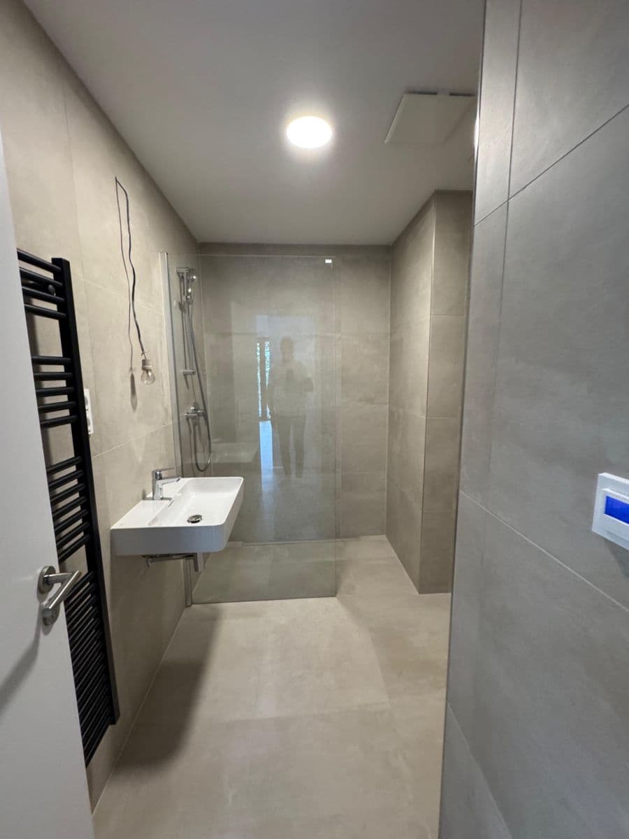 Pronájem bytu 3+kk 83 m², Mnatova, Praha, Praha Pronájem bytu 3+kk 83 m², Mnatova, Praha, Praha