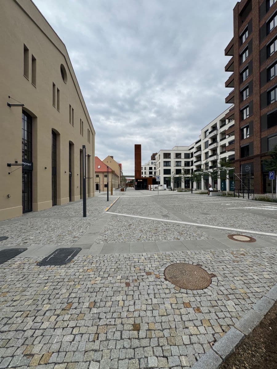 Pronájem bytu 3+kk 83 m², Mnatova, Praha, Praha Pronájem bytu 3+kk 83 m², Mnatova, Praha, Praha