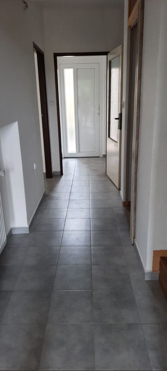 Pronájem bytu 4+1 126 m², Jihlávka, Kraj Vysočina Pronájem bytu 4+1 126 m², Jihlávka, Kraj Vysočina