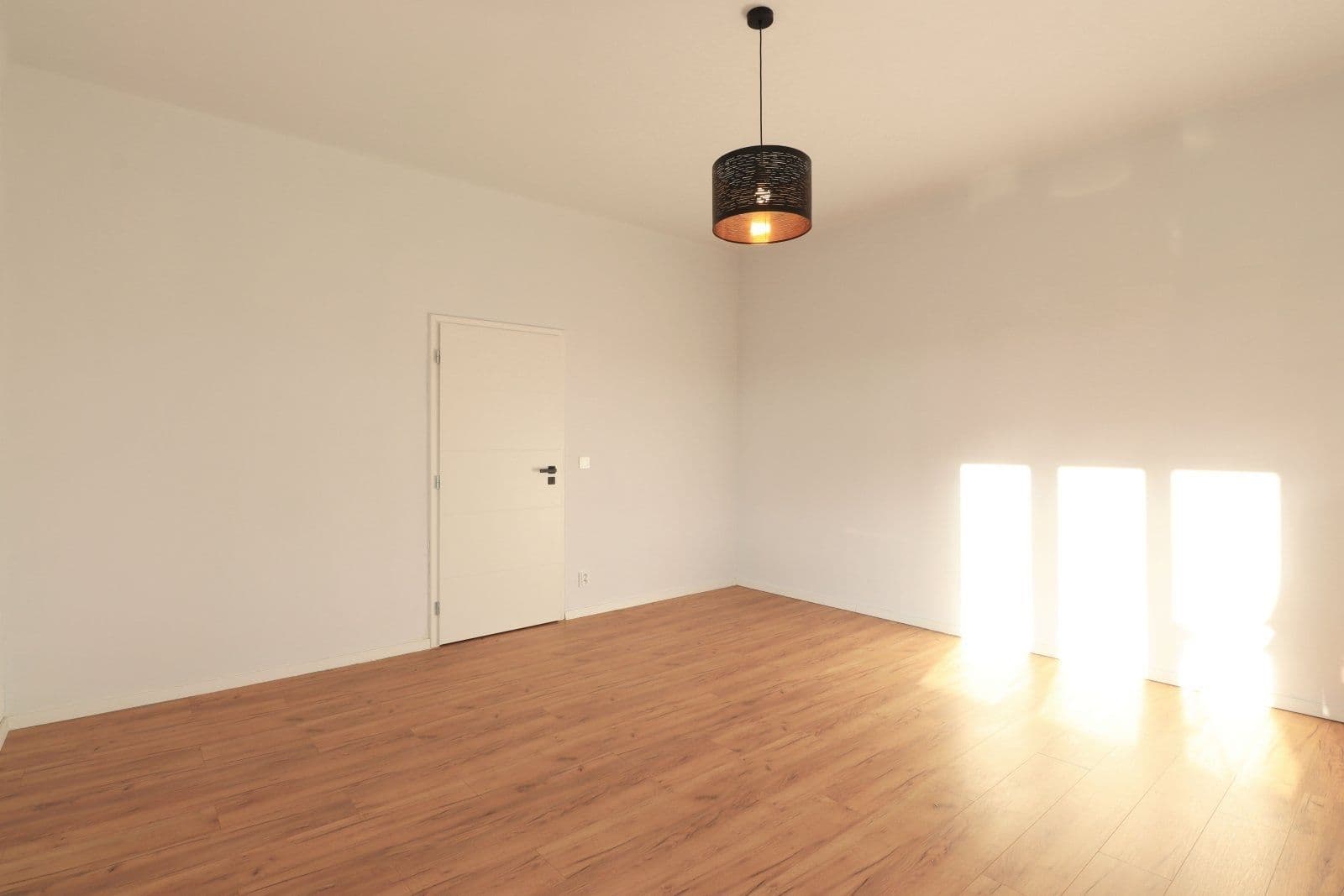 Pronájem bytu 2+kk 51 m², U skládky, Praha, Praha Pronájem bytu 2+kk 51 m², U skládky, Praha, Praha