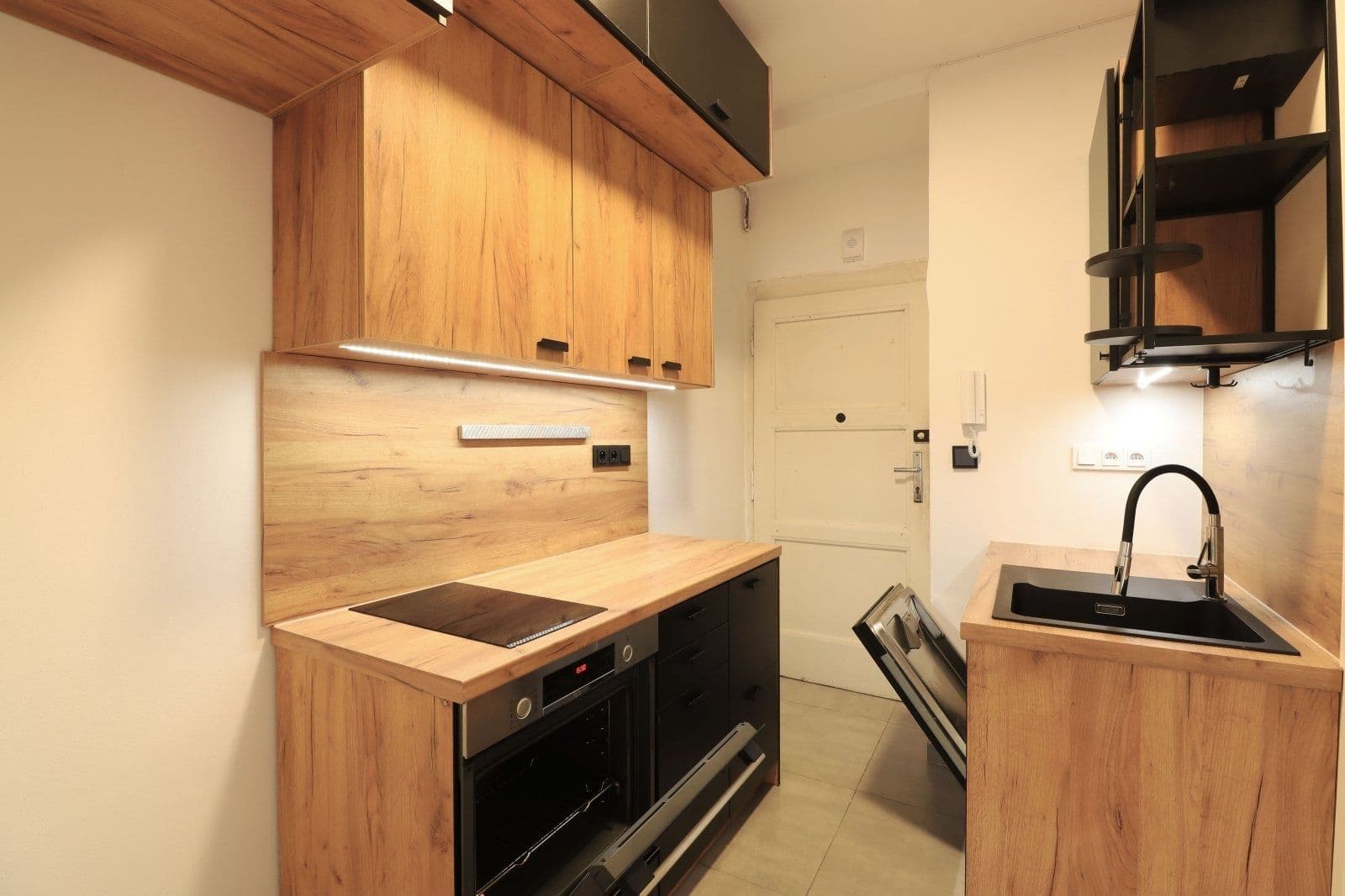 Pronájem bytu 2+kk 51 m², U skládky, Praha, Praha Pronájem bytu 2+kk 51 m², U skládky, Praha, Praha