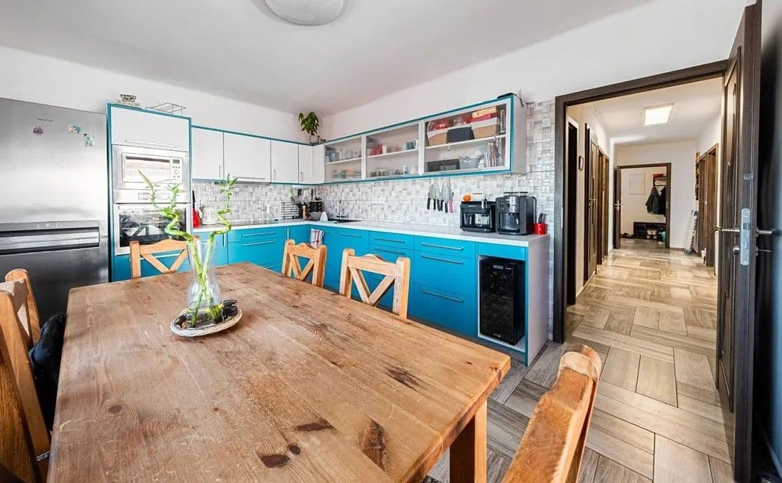 Prodej domu 360 m², pozemek 647 m², Ohaře, Středočeský kraj Prodej domu 360 m², pozemek 647 m², Ohaře, Středočeský kraj