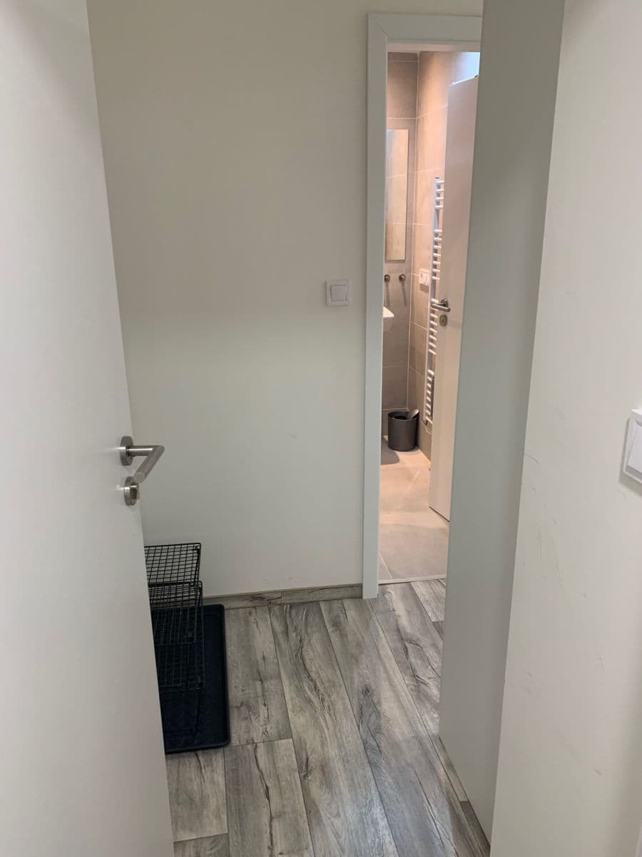 Prodej bytu 2+kk 38 m², Ruská, Praha, Praha Prodej bytu 2+kk 38 m², Ruská, Praha, Praha