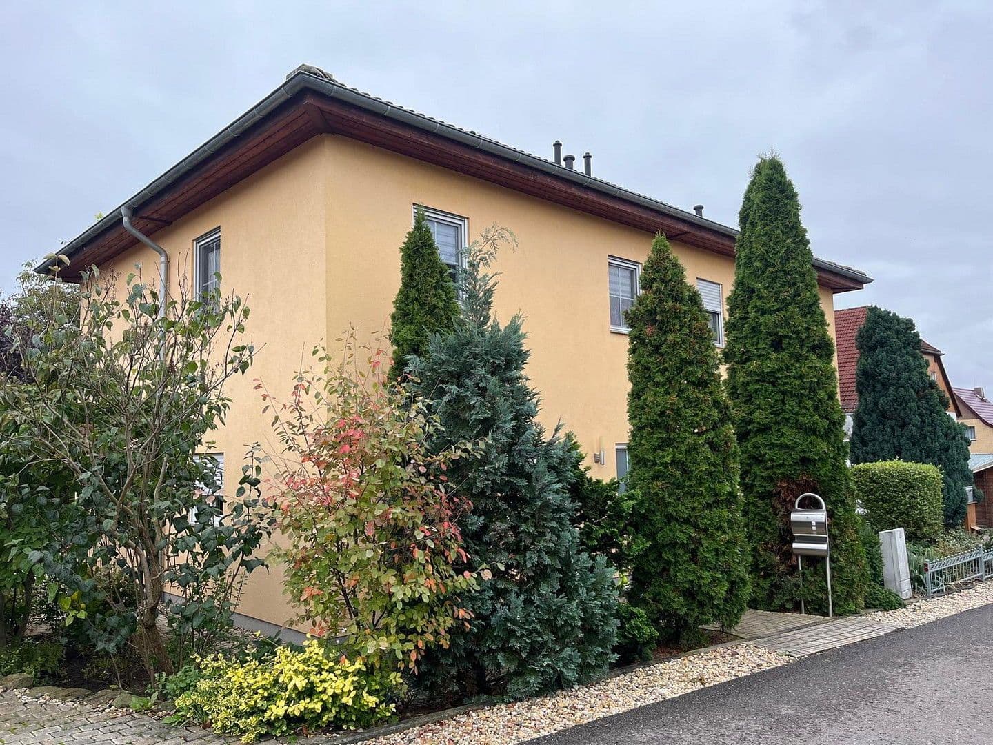 Prodej domu 115 m², pozemek 300 m², Weinböhla, Sasko Prodej domu 115 m², pozemek 300 m², Weinböhla, Sasko