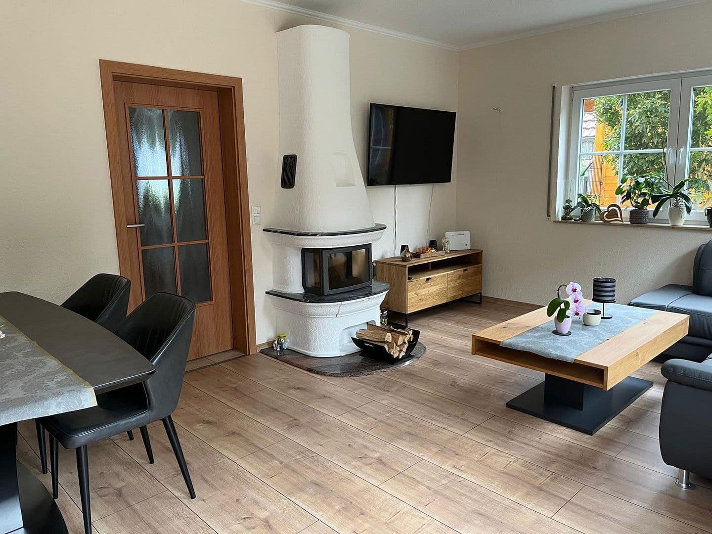 Prodej domu 115 m², pozemek 300 m², Weinböhla, Sasko Prodej domu 115 m², pozemek 300 m², Weinböhla, Sasko