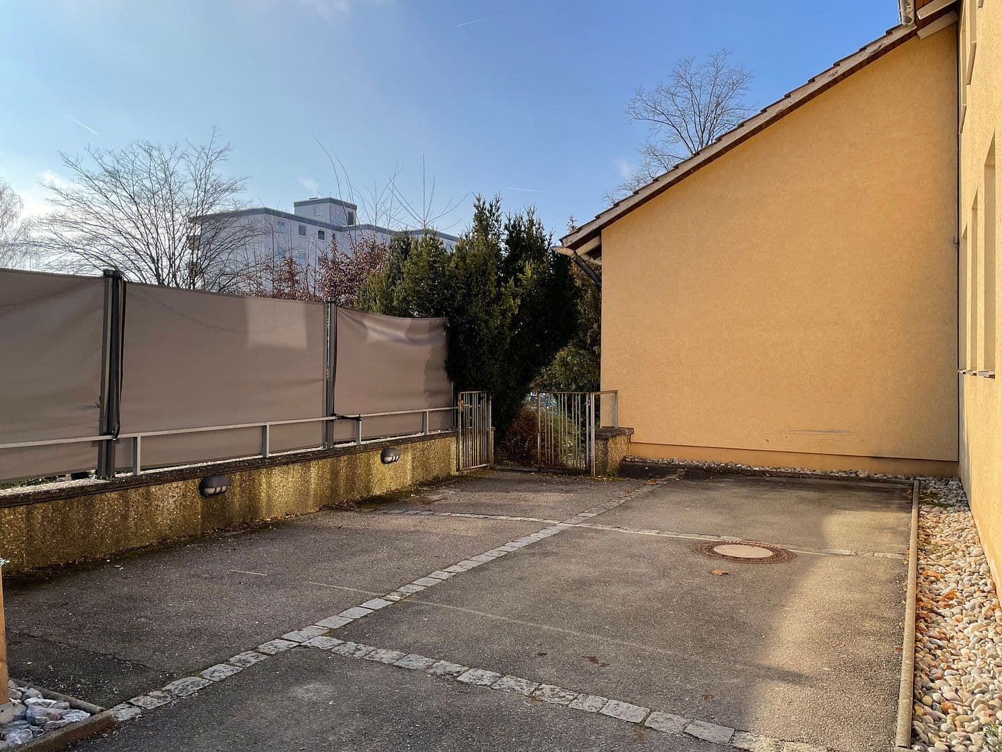 Pronájem nebytového prostoru 1.000 m², Poststr. 1, Gottmadingen, Bádensko-Württembersko Pronájem nebytového prostoru 1.000 m², Poststr. 1, Gottmadingen, Bádensko-Württembersko