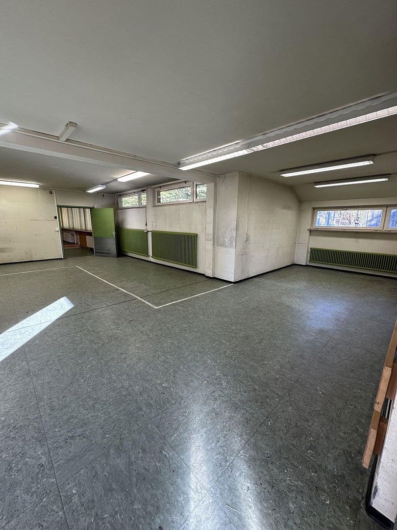 Pronájem nebytového prostoru 1.000 m², Poststr. 1, Gottmadingen, Bádensko-Württembersko Pronájem nebytového prostoru 1.000 m², Poststr. 1, Gottmadingen, Bádensko-Württembersko