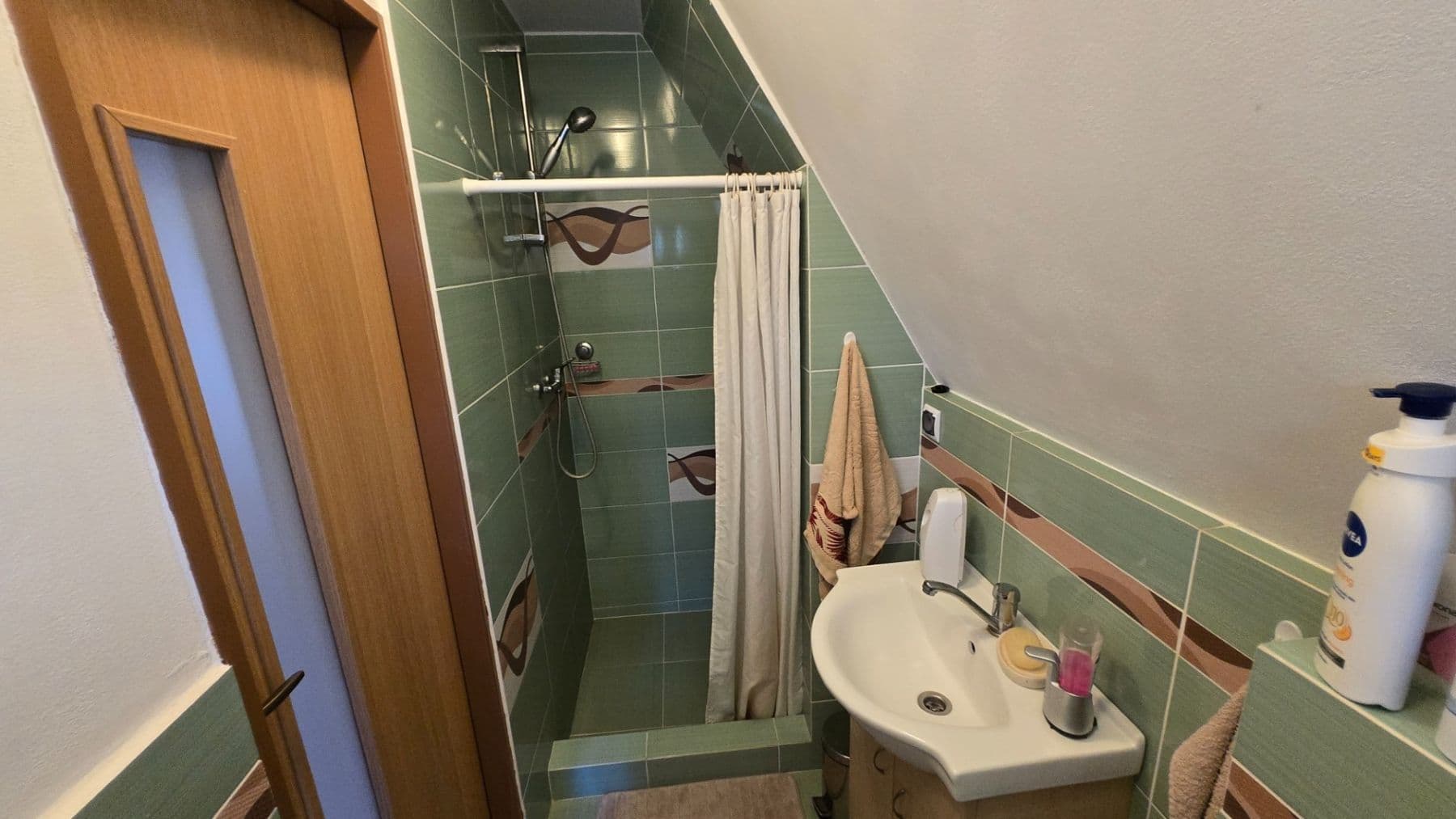 Prodej chaty, chalupy 44 m², pozemek 625 m², Mostecká, Žatec, Ústecký kraj Prodej chaty, chalupy 44 m², pozemek 625 m², Mostecká, Žatec, Ústecký kraj