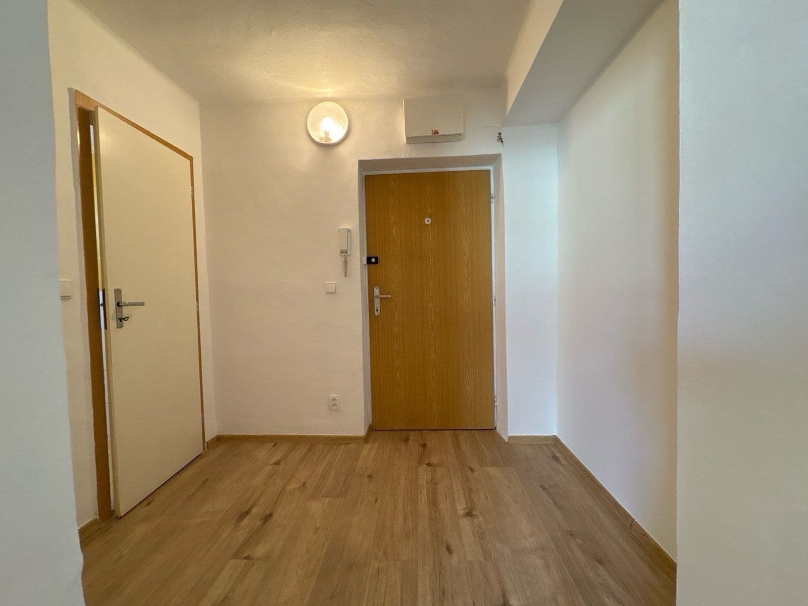 Pronájem bytu 1+1 33 m², Anenská, Frýdek-Místek, Moravskoslezský kraj Pronájem bytu 1+1 33 m², Anenská, Frýdek-Místek, Moravskoslezský kraj