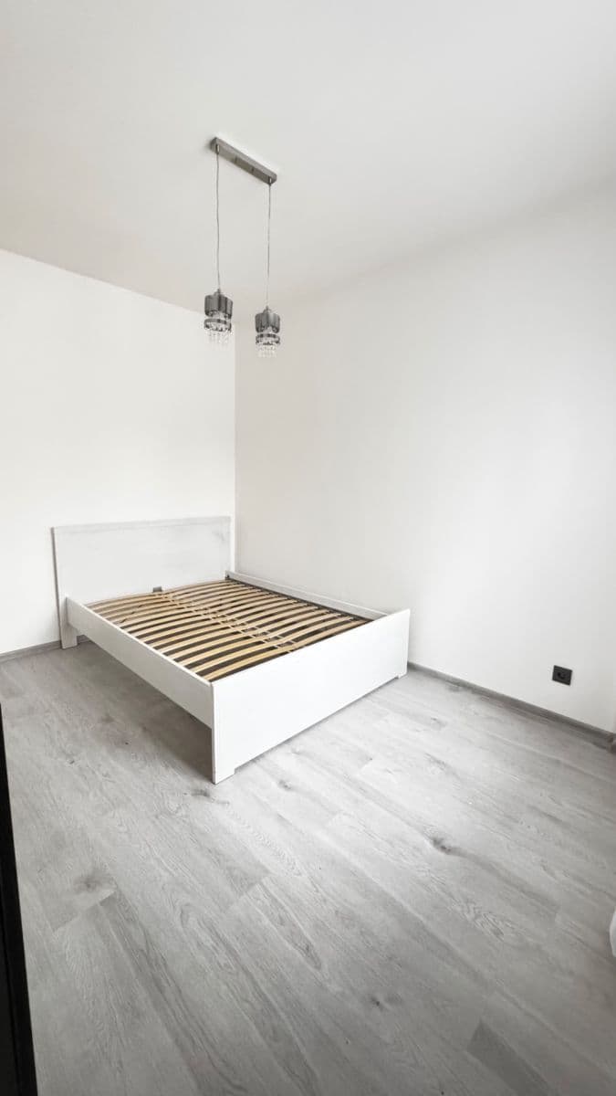 Pronájem bytu 2+kk 50 m², Arménská, Kladno, Středočeský kraj Pronájem bytu 2+kk 50 m², Arménská, Kladno, Středočeský kraj