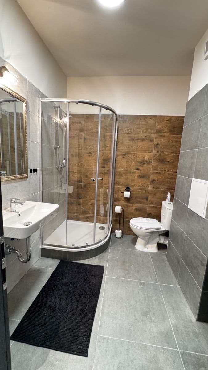 Pronájem bytu 2+kk 50 m², Arménská, Kladno, Středočeský kraj Pronájem bytu 2+kk 50 m², Arménská, Kladno, Středočeský kraj