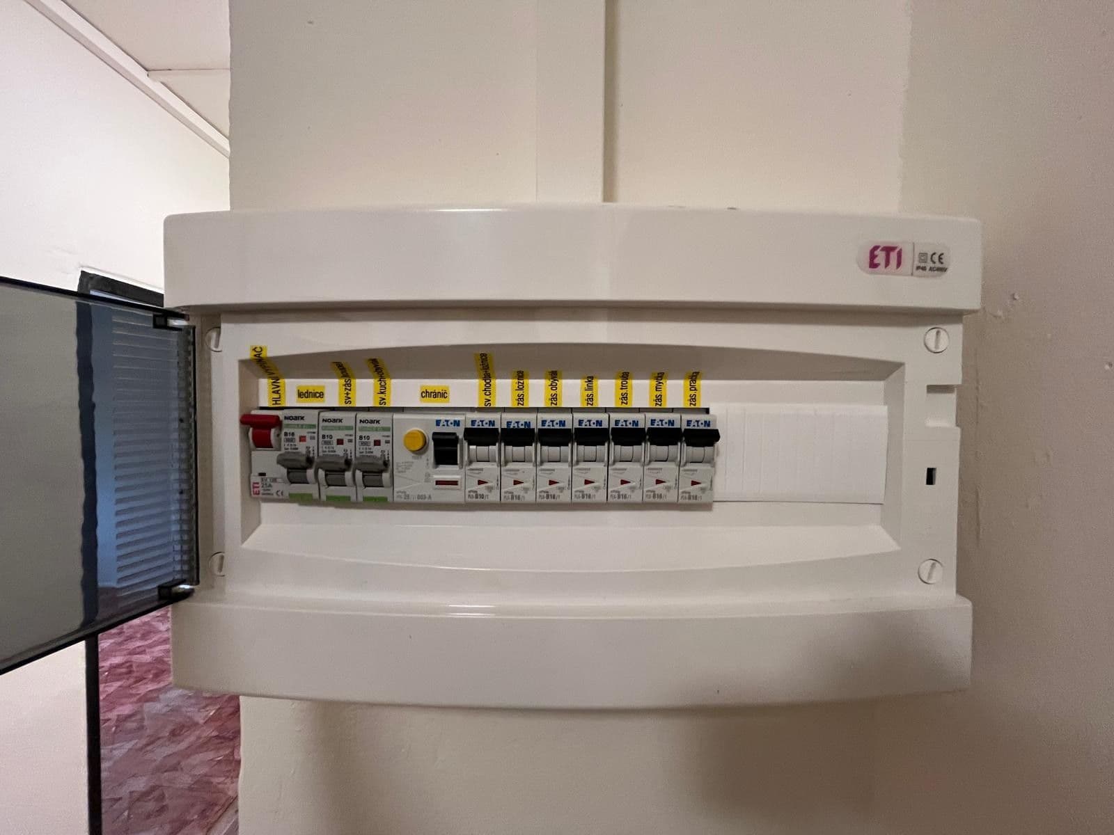 Prodej bytu 2+1 52 m², Unhošťská, Kladno, Středočeský kraj Prodej bytu 2+1 52 m², Unhošťská, Kladno, Středočeský kraj