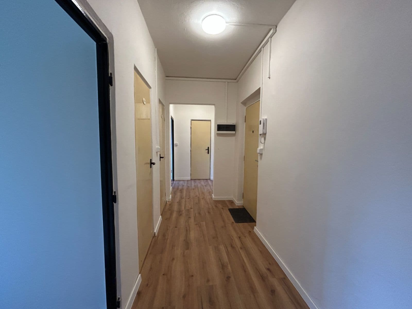 Prodej bytu 2+1 52 m², Unhošťská, Kladno, Středočeský kraj Prodej bytu 2+1 52 m², Unhošťská, Kladno, Středočeský kraj