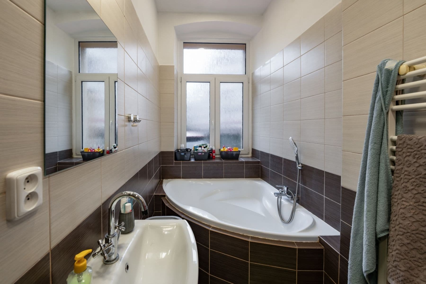 Prodej bytu 3+1 85 m², Matoušova, Liberec, Liberecký kraj Prodej bytu 3+1 85 m², Matoušova, Liberec, Liberecký kraj