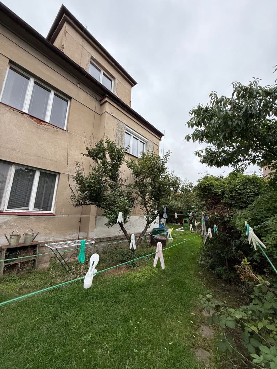 Prodej domu 190 m², pozemek 516 m², Do Čtvrti, Praha, Praha Prodej domu 190 m², pozemek 516 m², Do Čtvrti, Praha, Praha