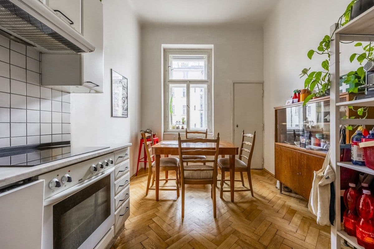 Pronájem bytu 2+1 74 m², Čechova, Praha, Praha Pronájem bytu 2+1 74 m², Čechova, Praha, Praha