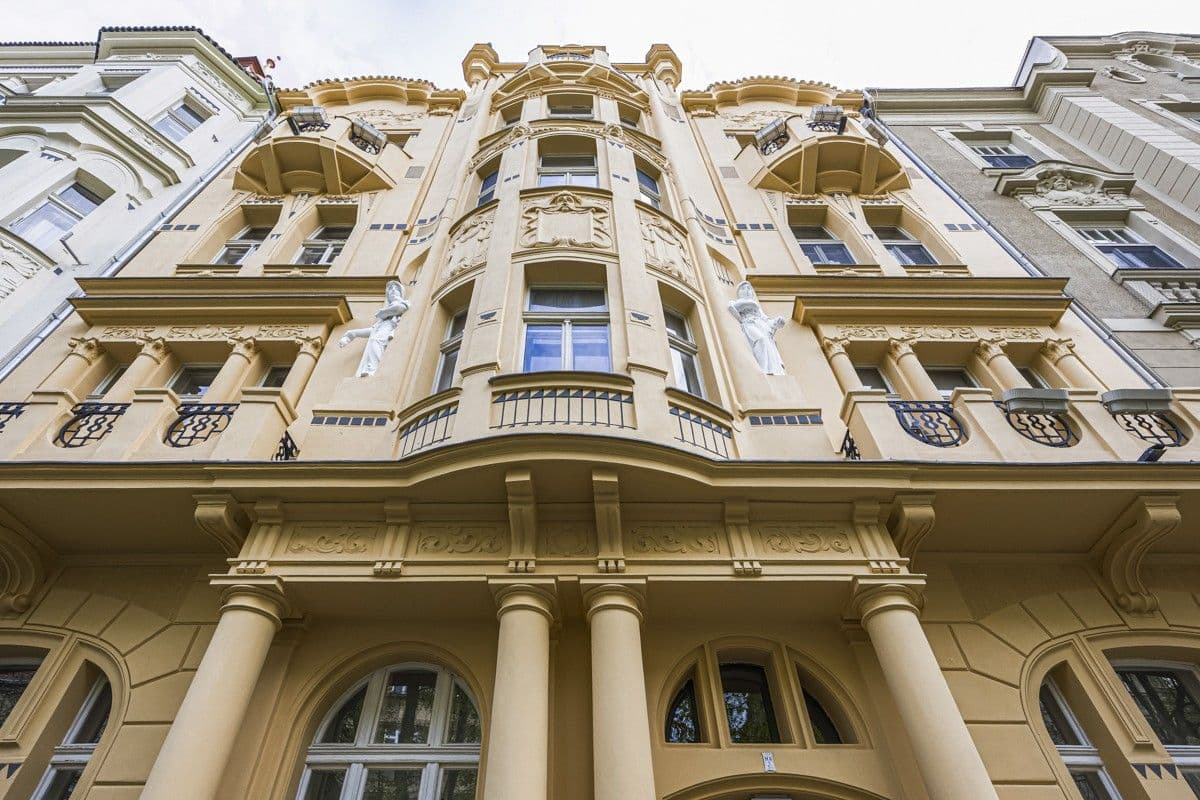 Pronájem bytu 2+1 74 m², Čechova, Praha, Praha Pronájem bytu 2+1 74 m², Čechova, Praha, Praha