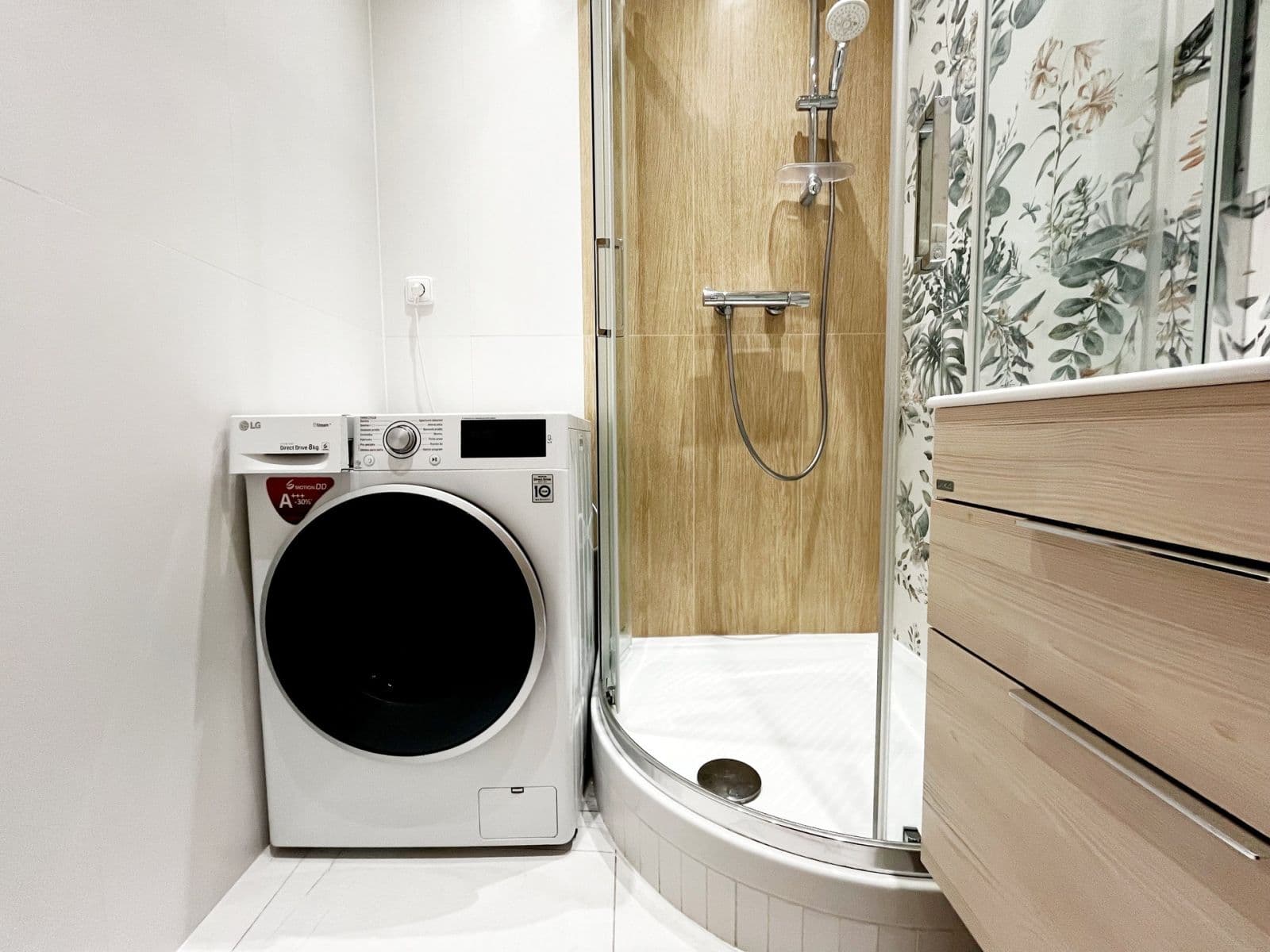 Pronájem bytu 3+1 54 m², Měchenická, Praha, Praha Pronájem bytu 3+1 54 m², Měchenická, Praha, Praha