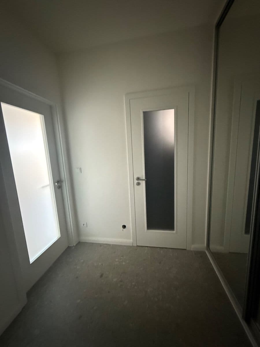 Prodej bytu 2+kk 46 m², Jeseniova, Praha, Praha Prodej bytu 2+kk 46 m², Jeseniova, Praha, Praha