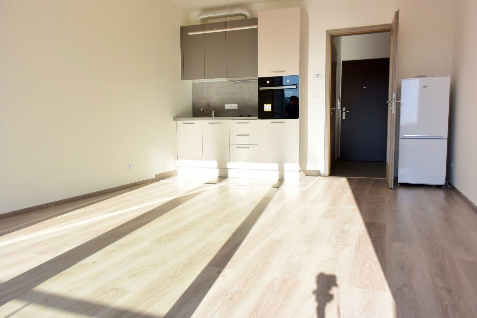 Pronájem bytu 1+kk 30 m², Mantovská, Praha, Praha Pronájem bytu 1+kk 30 m², Mantovská, Praha, Praha