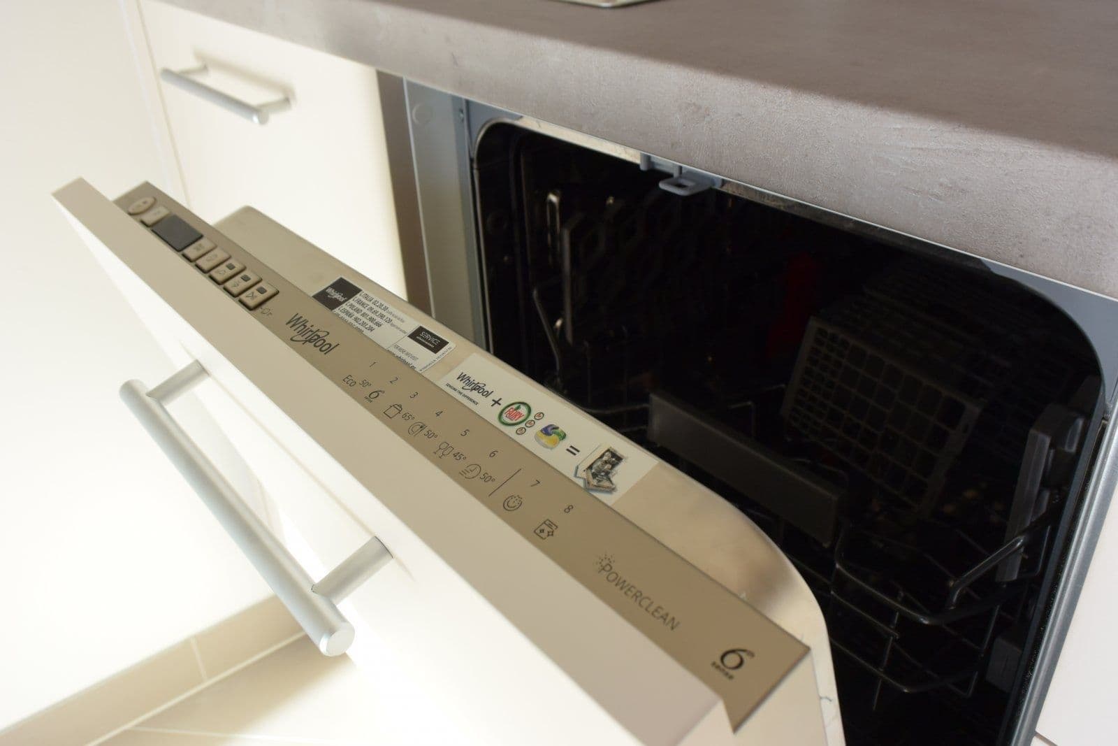 Pronájem bytu 1+kk 30 m², Mantovská, Praha, Praha Pronájem bytu 1+kk 30 m², Mantovská, Praha, Praha