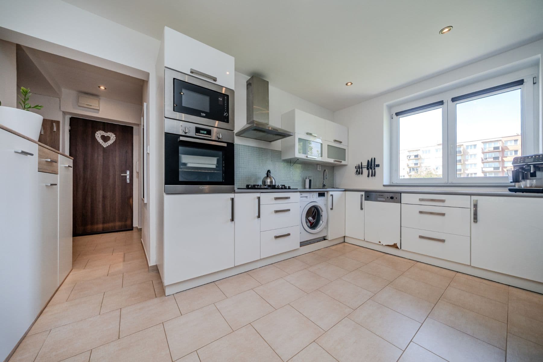 Pronájem bytu 2+1 51 m², Utvenkova, Ostrava, Moravskoslezský kraj Pronájem bytu 2+1 51 m², Utvenkova, Ostrava, Moravskoslezský kraj