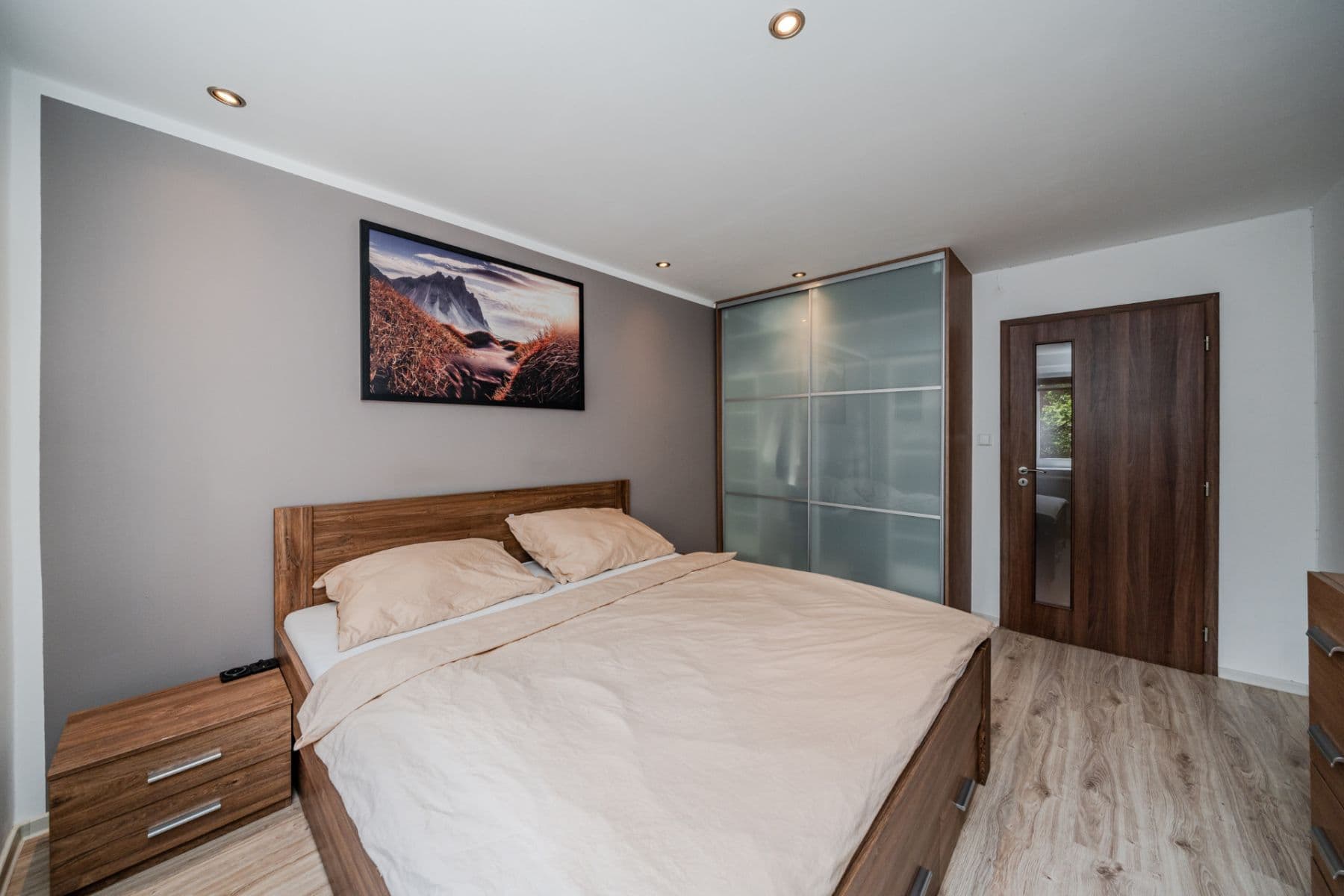 Pronájem bytu 2+1 51 m², Utvenkova, Ostrava, Moravskoslezský kraj Pronájem bytu 2+1 51 m², Utvenkova, Ostrava, Moravskoslezský kraj