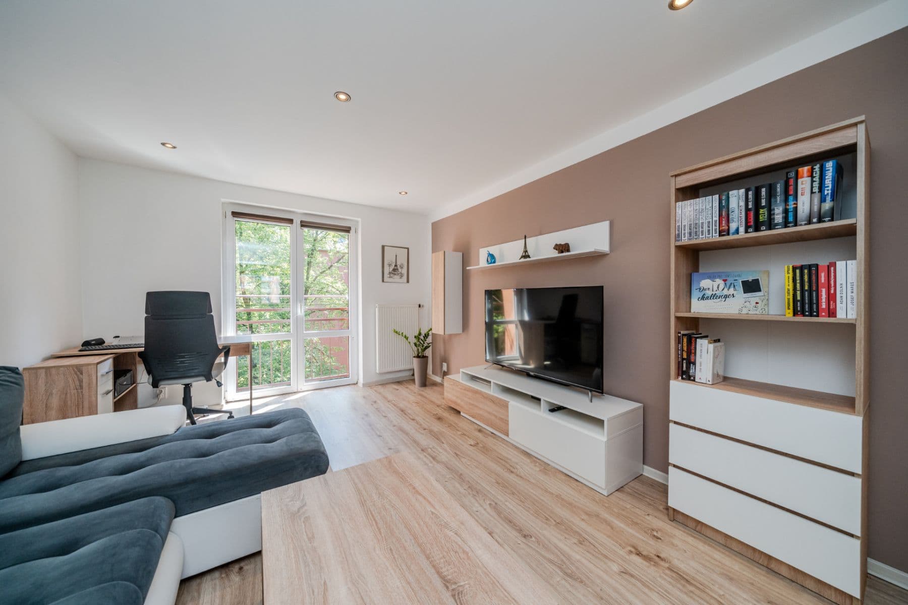 Pronájem bytu 2+1 51 m², Utvenkova, Ostrava, Moravskoslezský kraj Pronájem bytu 2+1 51 m², Utvenkova, Ostrava, Moravskoslezský kraj