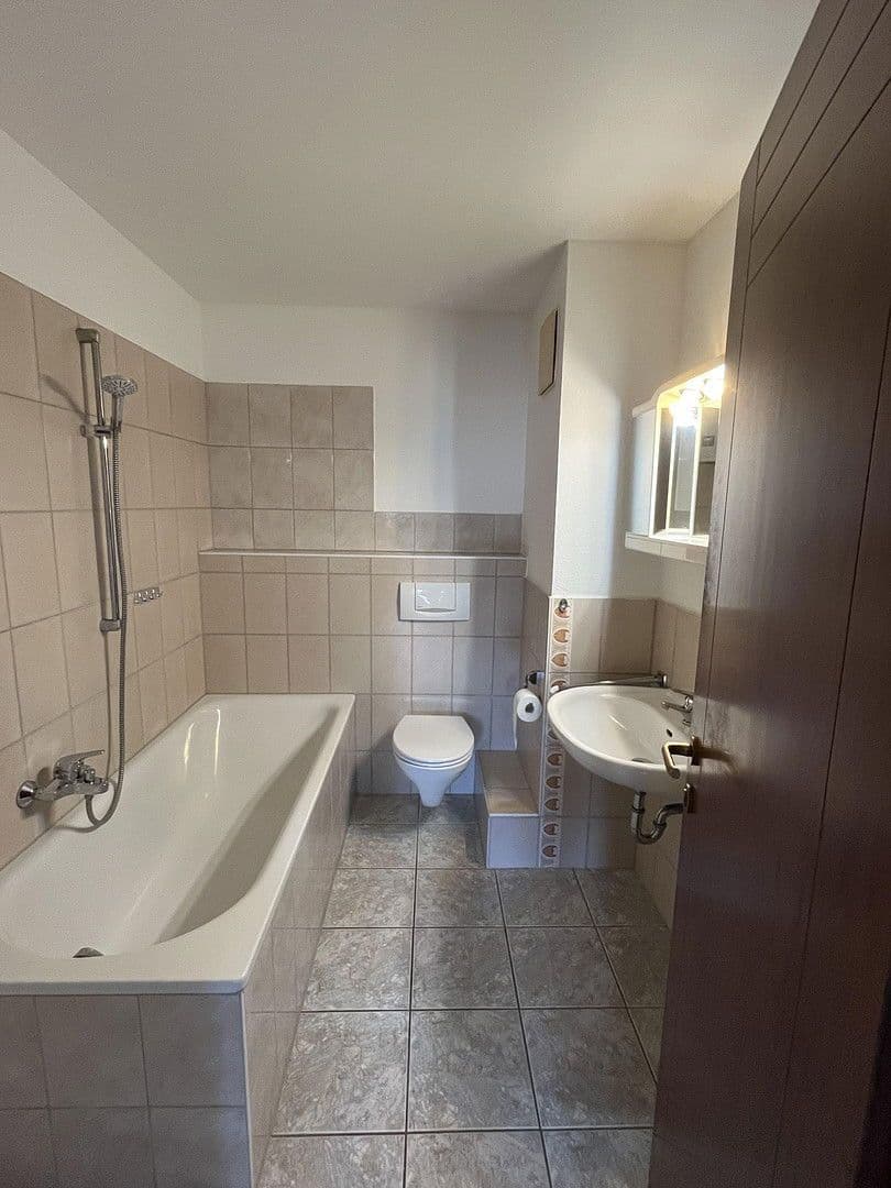 Prodej domu 165 m², pozemek 165 m², Tettnang, Bádensko-Württembersko Prodej domu 165 m², pozemek 165 m², Tettnang, Bádensko-Württembersko