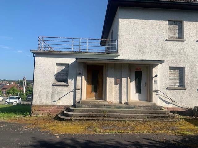 Prodej domu 304 m², pozemek 1.120 m², Tannenweg 3, Limbach, Bádensko-Württembersko Prodej domu 304 m², pozemek 1.120 m², Tannenweg 3, Limbach, Bádensko-Württembersko