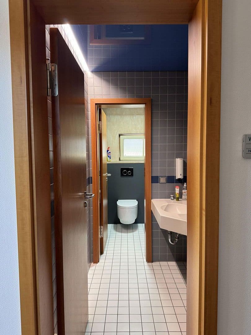 Prodej domu 334 m², pozemek 2.254 m², Keltern, Bádensko-Württembersko Prodej domu 334 m², pozemek 2.254 m², Keltern, Bádensko-Württembersko