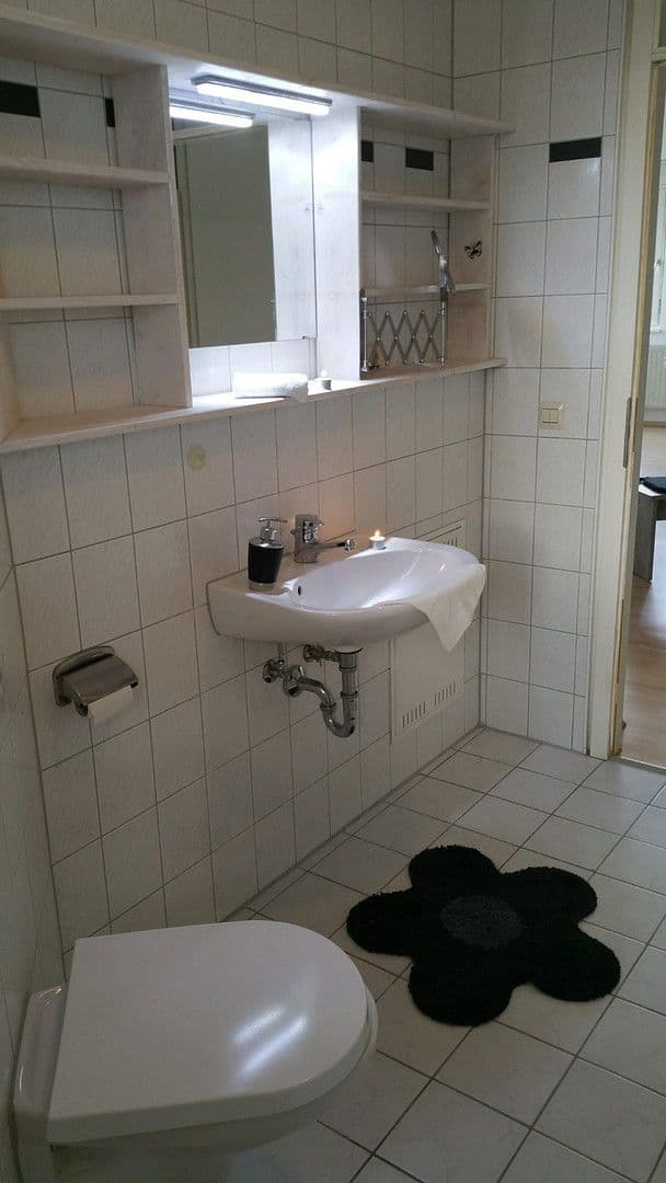 Pronájem bytu 3+1 68 m², Künzelsau, Bádensko-Württembersko Pronájem bytu 3+1 68 m², Künzelsau, Bádensko-Württembersko