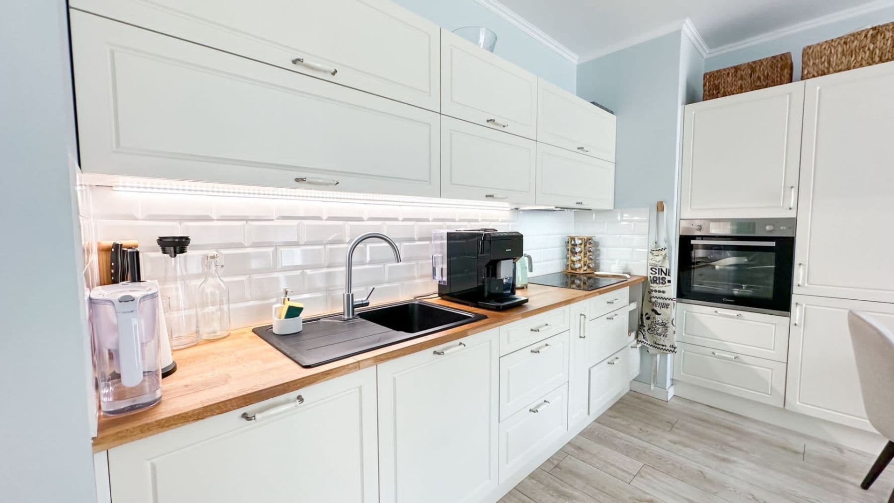 Prodej bytu 2+kk 58 m², Hlaváčkova, Praha, Praha Prodej bytu 2+kk 58 m², Hlaváčkova, Praha, Praha