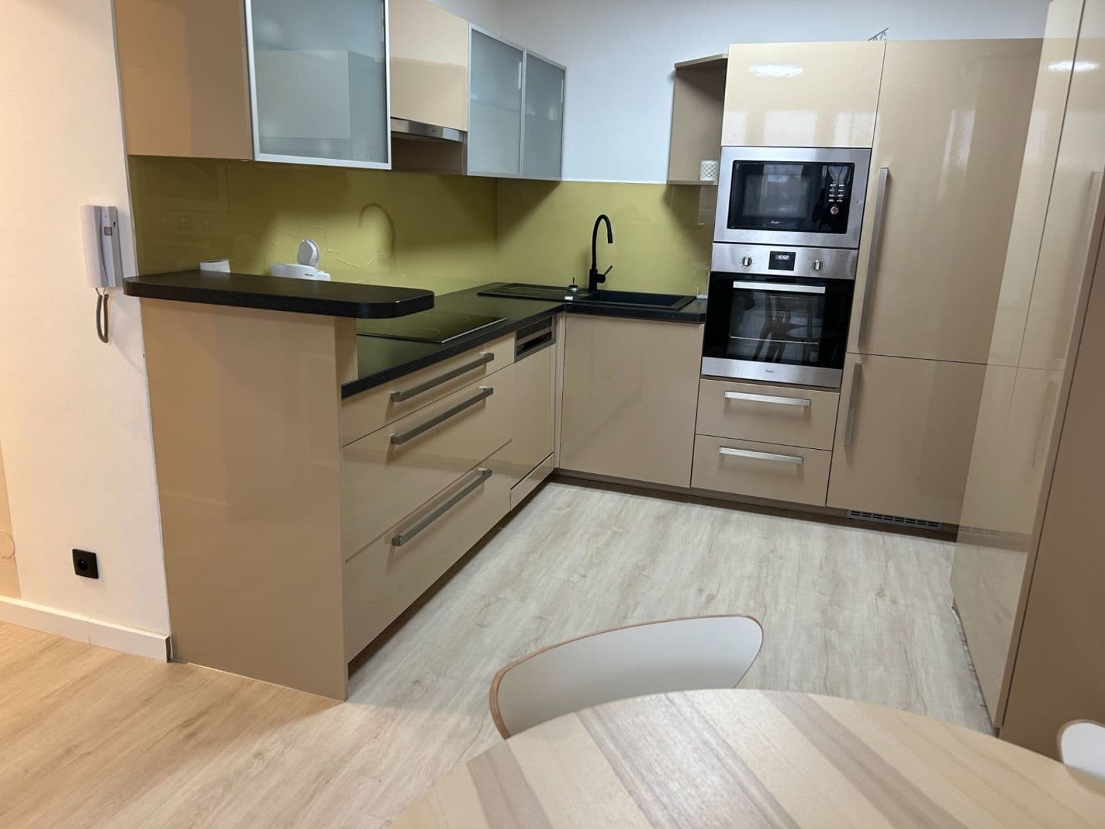 Pronájem bytu 2+kk 63 m², Stankovského, Čelákovice, Středočeský kraj Pronájem bytu 2+kk 63 m², Stankovského, Čelákovice, Středočeský kraj