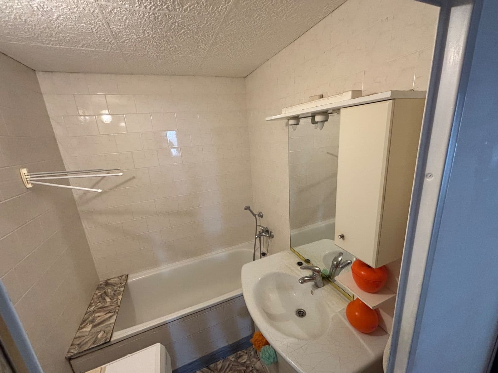 Pronájem bytu 3+1 70 m², Erno Košťála, Pardubice, Pardubický kraj Pronájem bytu 3+1 70 m², Erno Košťála, Pardubice, Pardubický kraj