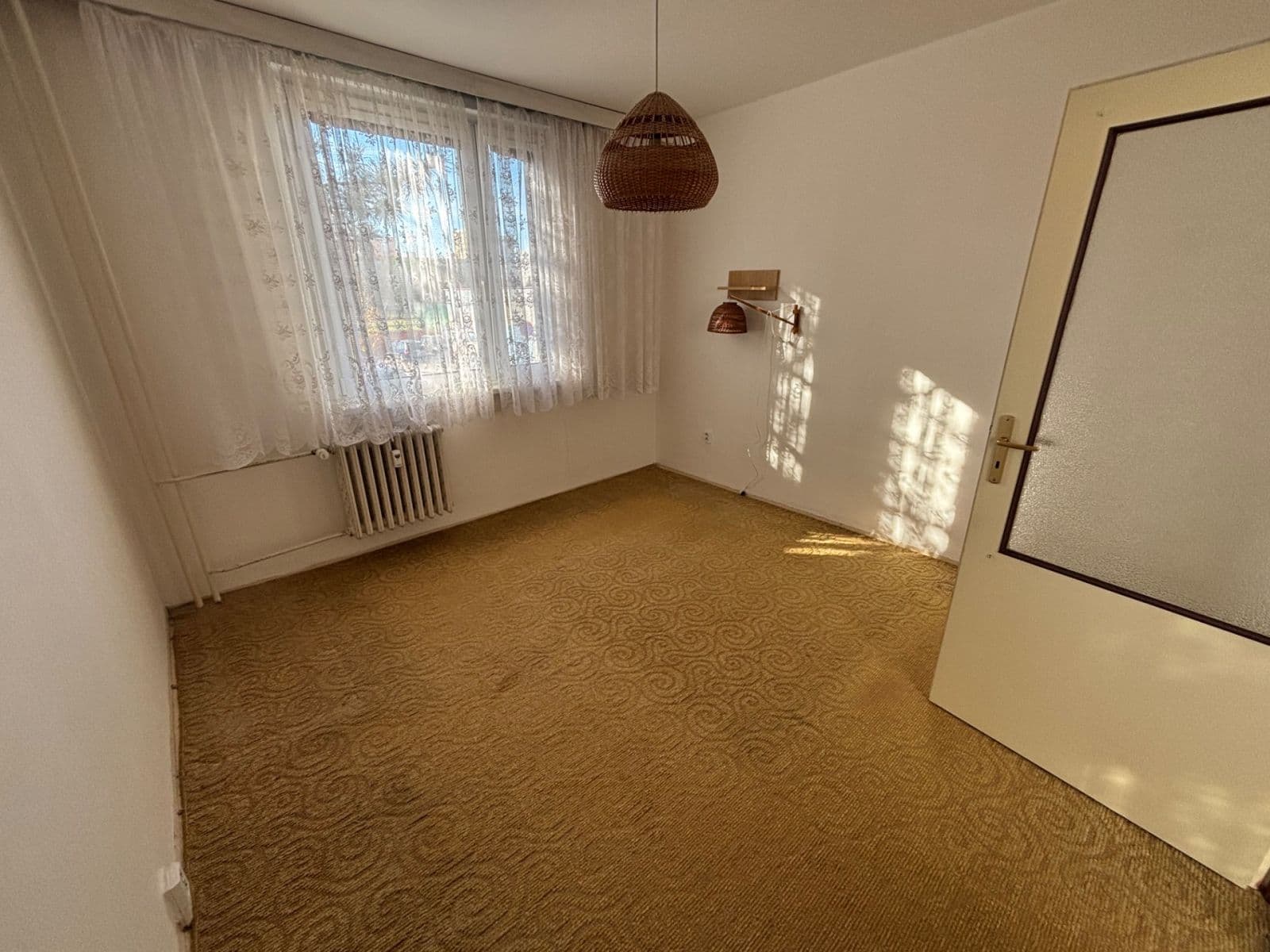 Pronájem bytu 3+1 70 m², Erno Košťála, Pardubice, Pardubický kraj Pronájem bytu 3+1 70 m², Erno Košťála, Pardubice, Pardubický kraj