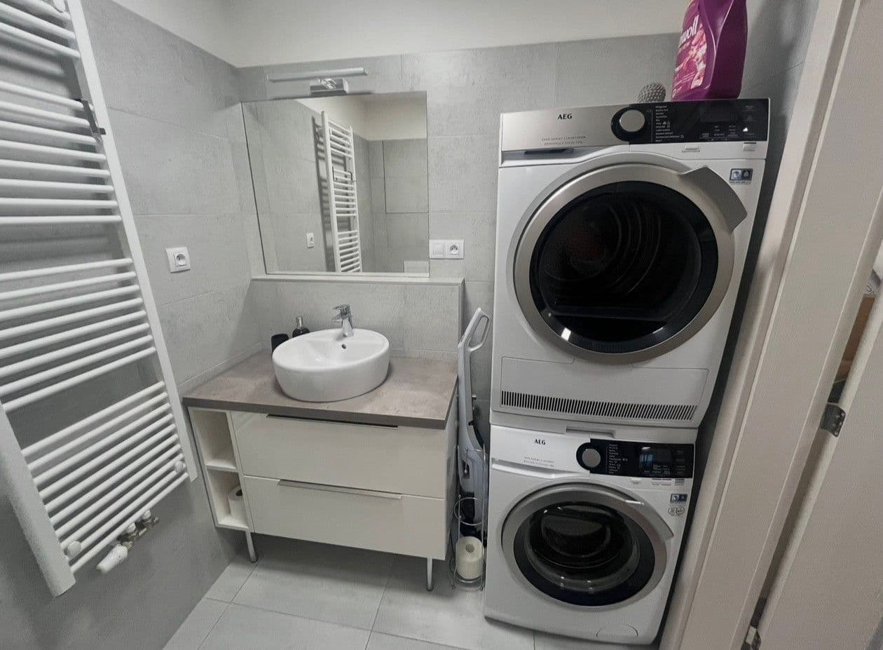 Pronájem bytu 1+kk 38 m², Střední, Brno, Jihomoravský kraj Pronájem bytu 1+kk 38 m², Střední, Brno, Jihomoravský kraj