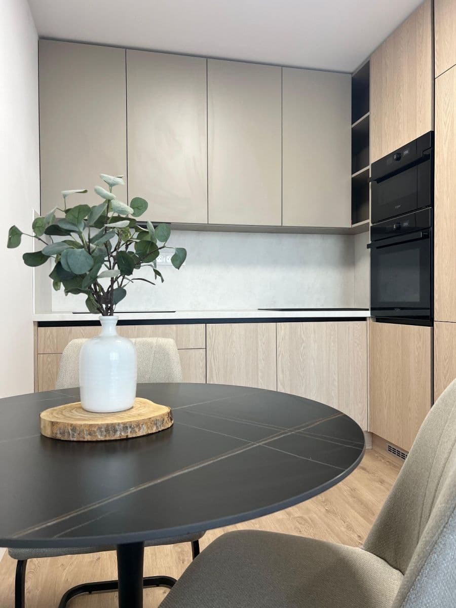 Pronájem bytu 2+1 54 m², Včelárska, Trnava, Trnavský kraj Pronájem bytu 2+1 54 m², Včelárska, Trnava, Trnavský kraj