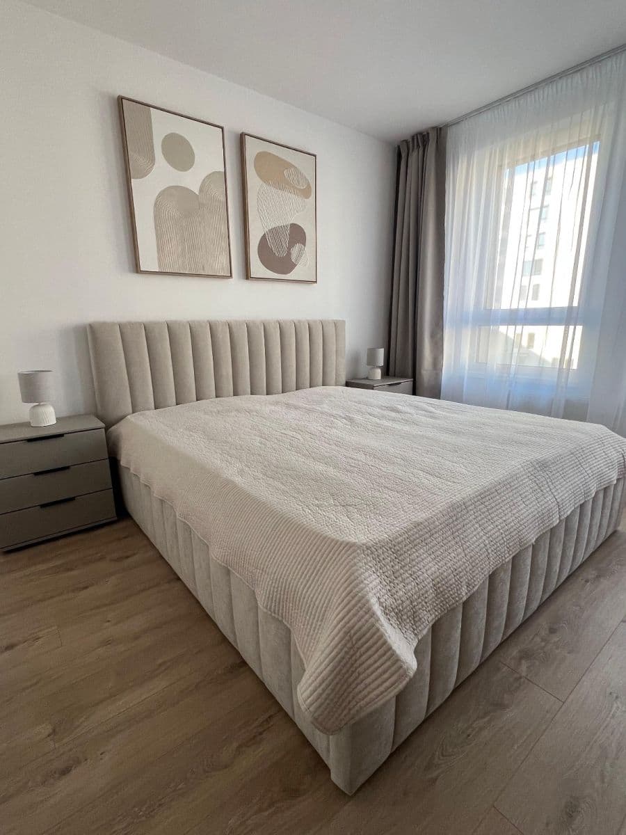 Pronájem bytu 2+1 54 m², Včelárska, Trnava, Trnavský kraj Pronájem bytu 2+1 54 m², Včelárska, Trnava, Trnavský kraj