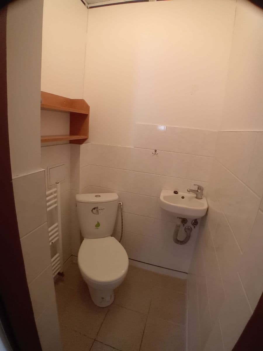 Pronájem bytu 2+kk 27 m², Banskobystrická, Brno, Jihomoravský kraj Pronájem bytu 2+kk 27 m², Banskobystrická, Brno, Jihomoravský kraj