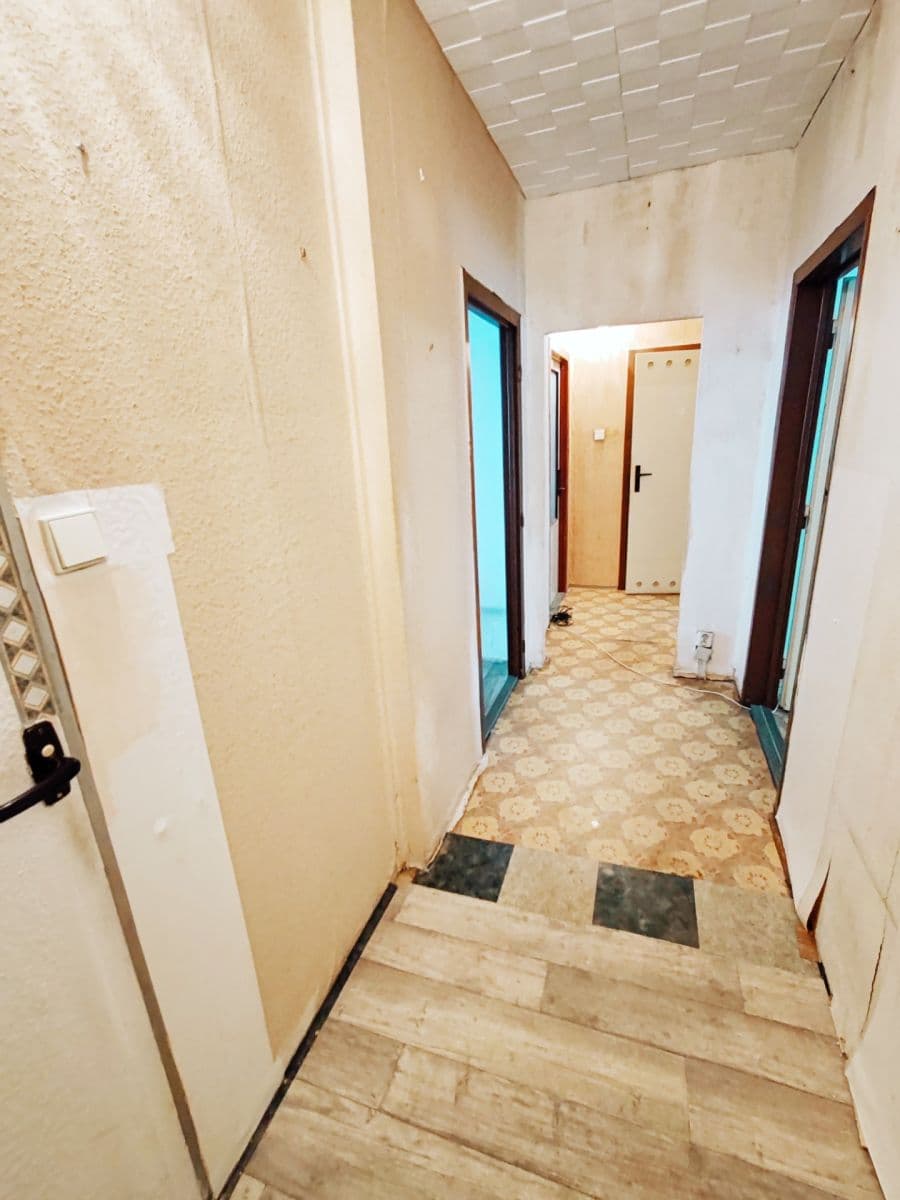 Prodej bytu 3+1 81 m², Tupolevova, Praha, Praha Prodej bytu 3+1 81 m², Tupolevova, Praha, Praha